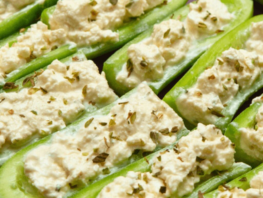 bouchées de concombre farcies à la crème de cajou